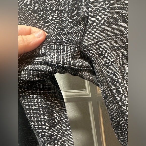 Lululemon Align Crop -Twillines Ice Grey Black - Picture 6 of 9